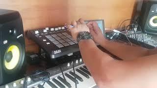 Beatmaker 3 com mpd 32 akai funk antigo