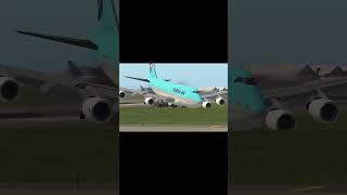 Pilot Boeing 747 Loses Control During Landing #shorts #xplane11 #landing