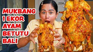 FOOD VLOGGER NGGRAGAS!! MUKBANG SATU EKOR AYAM BETUTU NGGAK PAKE TOLAH - TOLEH