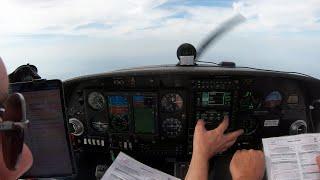 Flight in the Diamond DA40 across the Busy London TMA