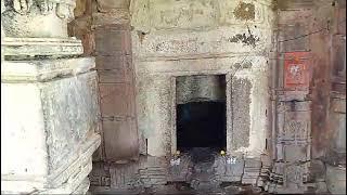 This temple is 3km from Ambejogai, Yethil in Beed district. The place where the Vishnu avatar idol was found. ️