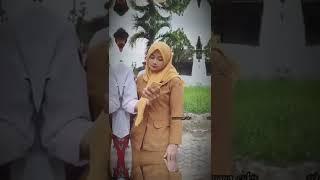 Ibu guru Cantik | SholeHot