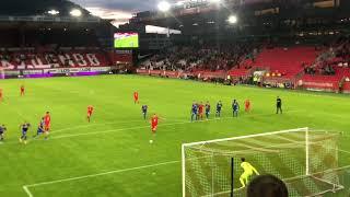 Keeper dumbfounded after stutter jump penalty kick