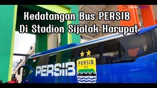 Kedatangan Bus Persib Dan Persebaya Di Std Sijalak Harupat