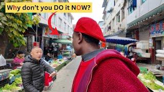 I caught Chinese man talking about me at a local market not knowing i know chinese