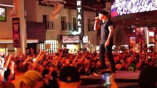 I'm Shipping Up To Boston (Live on Fremont St) - Dropkick Murphys