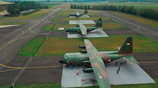 Sejumlah pesawat Hercules C-130 TNI AU turut ambil bagian dalam Unicorn Flight saat HUT Ke-79 TNI