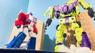 BATTLE OF GIANTS | Optimus Prime vs Devastator (Transformers Stop Motion)