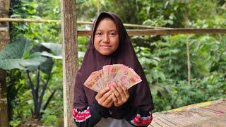 NGAJAK DEWI KE PASAR UNTUK BELI PERLENGKAPAN SEKOLAH DAN KEBUTUHAN SEHARI - HARI