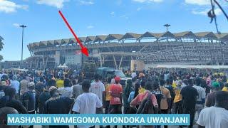 LIVE_ NYOMI La Mashabiki Hawataki Kuondoka Uwanja Wa MKAPA | Polisi Waongezeka Muda Huu