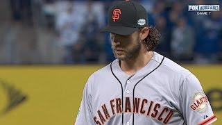 WS2014 Gm7: Bumgarner tosses five scoreless innings