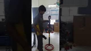 Strut spring compressor, SK-3000, video filmed by our valuable user in India!