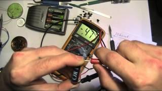 Как запитать светодиод от одной батарейки 1.5 вольта