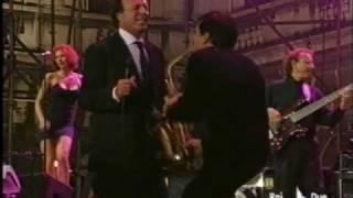 Julio Iglesias - Me va, me va