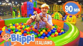 Impariamo con Blippi al parco giochi coperto 'Kinderland' | Blippi | Moonbug Kids - Cartoni Animati