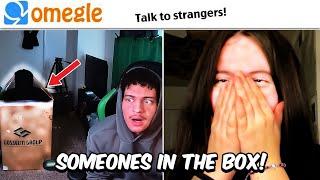 Omegle Trolling: Scaring STRANGERS with JUMPSCARES!