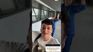 Сакит Самедов поет Назираджаным в живую в аэропорту 2023