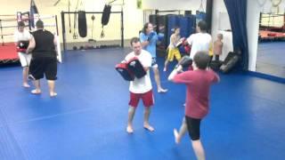 Roundkick Gym Thaiboxing on a Friday night!