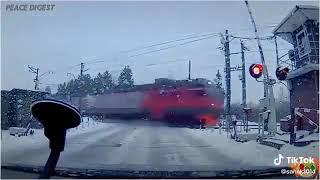 Dangerous level crossing (Russia)-Gates open up as Train Passes