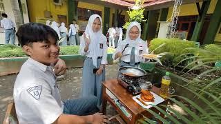 Siswa SMA praktek masak di sekolah