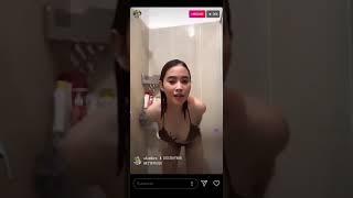 BIGO LIVE ABG  cuma pakai bikini ..mandi2