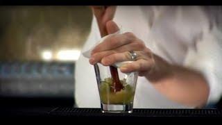The Muddle | Bar Mixing Techniques by Absolut