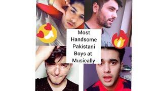 Pakistaniii handsome guys on musicalllyyy| talent in pakistan # musicallyy