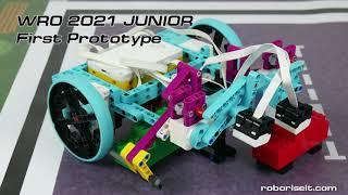 WRO 2021 Junior. First robot`s prototype from Roboriseit!