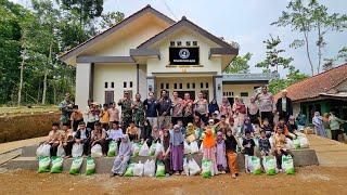 SYUKURAN DAN SERAH TERIMA KUNCI RUMAH UNTUK KEYLA DAN MARWA SERTA SANTUNAN ANAK YATIM PUATU...