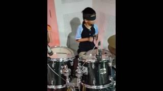 BLINDFOLDED Lil Drummer Boy - Keith Santos - amazing kid drums solo