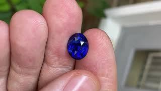 Как выглядит настоящий сапфир цвета «королевский синий» (Royal Blue)