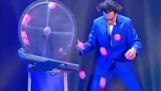 Crazy Juggler ! Emile Carey - The world greatest Cabaret