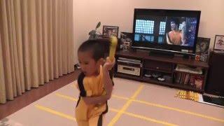 Ryusei perfom Bruce Lee's Game Of Death Nunchaku scene (complete version)