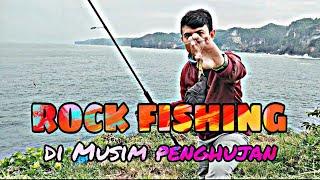 INI AKIBATNYA ROCK FISHING DI MUSIM PENGHUJAN !!! || PANTAI KESIRAT YOGYAKARTA