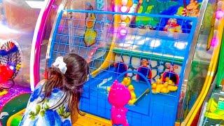 Kids Arcade Games Plastic Ball Games, Splash the Duck at Chuck E Cheeses  - ZMTW