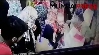 Viral Video Burka Women Commits Theft In Ramazan