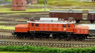 Excellent Model Railroad Layout in HO Scale