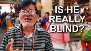 Lying "Blind" Scammer in India (How to Avoid Sympathy Scams!)