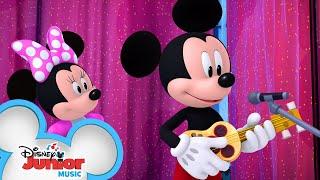 Crooner Mickey | Mickey Mouse Mixed-Up Adventures | @disneyjr