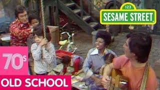 Sesame Street: Sing/Canta | #ThrowbackThursday