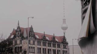 Pretty, gloomy city - Playing with glass #1 | Berlin, 23.12.2022 | Lumix g9 & Helios 44-2