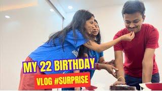 Mummy aur Didi ne Birthday Surprise diya - My 22nd Birthday VLOG 