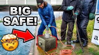 Breaking open ENORMOUS SAFES found Magnet Fishing in the River