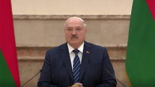 Лукашенко: "Задача - встряхнуть ВУЗы! Как вы объясните договорняки между нанимателями и вузами?"