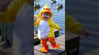 Baby funny video tang Ting tung #bayilucu # #cute #ai #funny