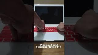 How to Reset PRAM on an Old Macbook