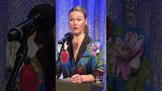 Julia Stiles Reads 10 Things I Hate About You Poem #juliastiles #10thingsihateaboutyou