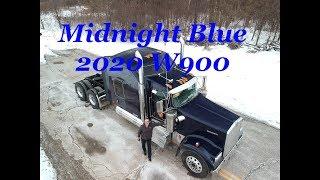 Kenworth W900L Studio in Midnight Blue 2020 Cummins