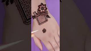 latest back hand mehndi design #shorts #youtubeshorts #mehndishorts