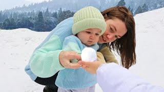 SEEING SNOW FOR THE FIRST TIME (Family Vacation!) ️️ | Lesbian Couple